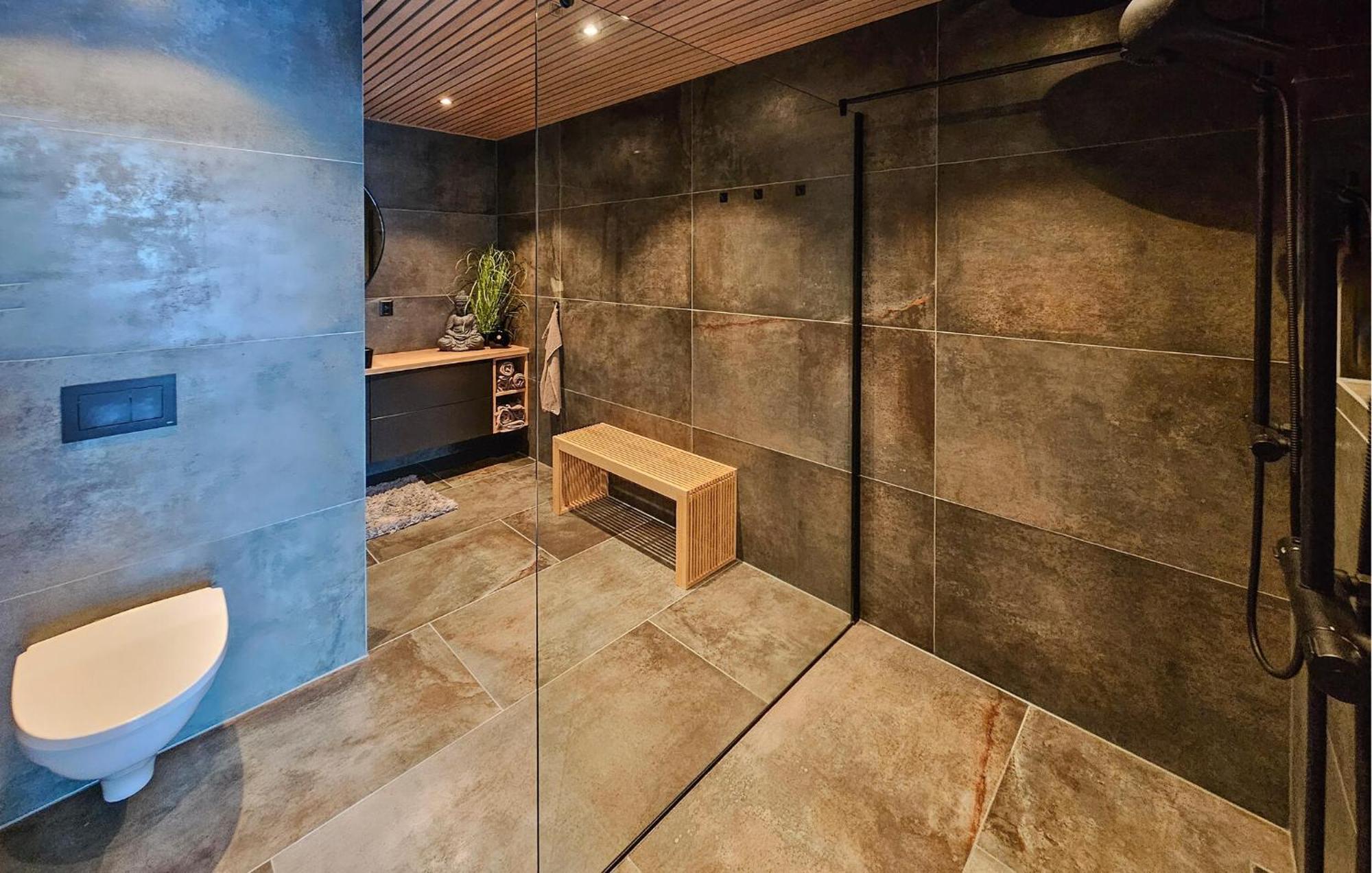 Awesome Home In Rjukan With Sauna Экстерьер фото